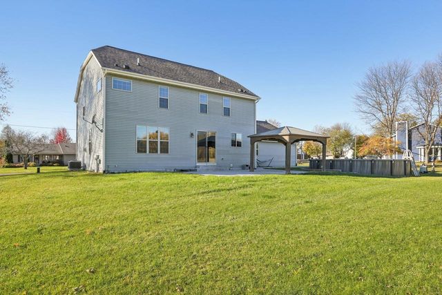 1405 Country Club LANE, Watertown, WI 53098