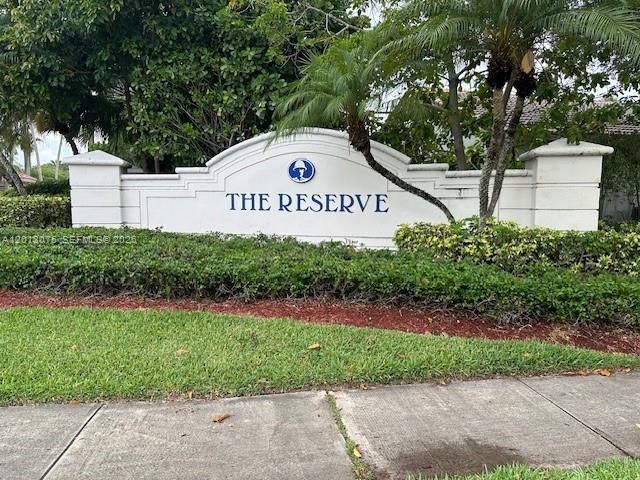 17110 NW 10th St, Pembroke Pines, FL 33028