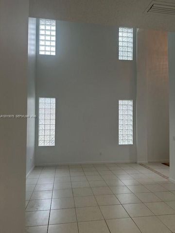 17110 NW 10th St, Pembroke Pines, FL 33028