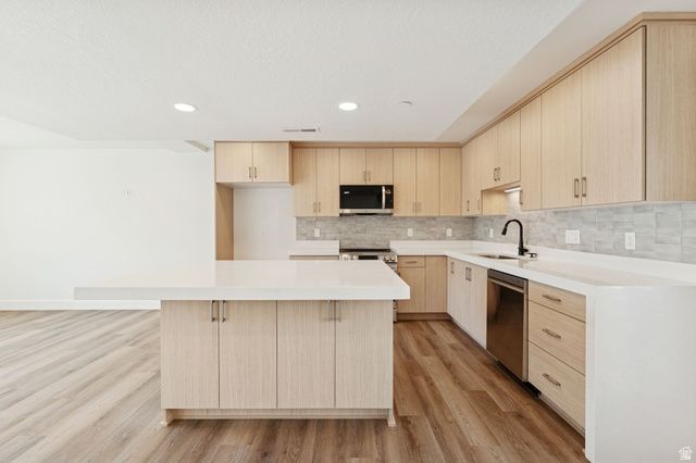 252 N MAIN ST, Bountiful, UT 84010