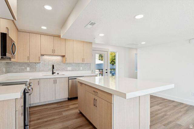 252 N MAIN ST, Bountiful, UT 84010