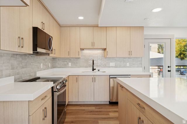 252 N MAIN ST, Bountiful, UT 84010