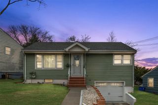 16 Robertson Drive, Middletown, NY 10940