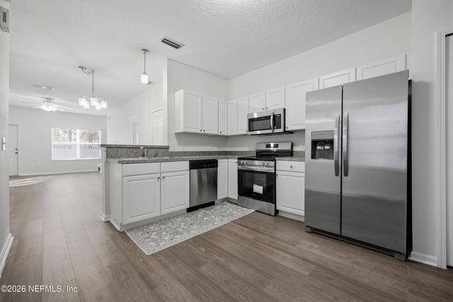 415 SOUTHERN BRANCH Lane, Jacksonville, FL 32259