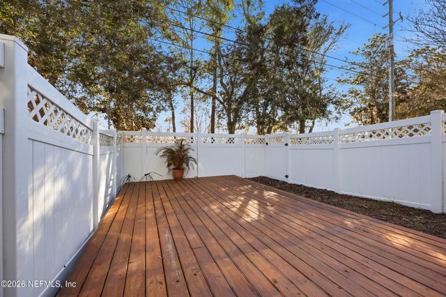 415 SOUTHERN BRANCH Lane, Jacksonville, FL 32259