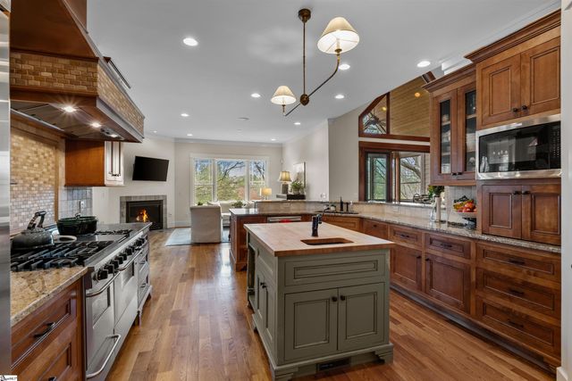 341 Riverside Drive, Greenville, SC 29605