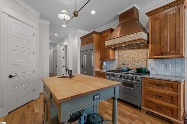 341 Riverside Drive, Greenville, SC 29605