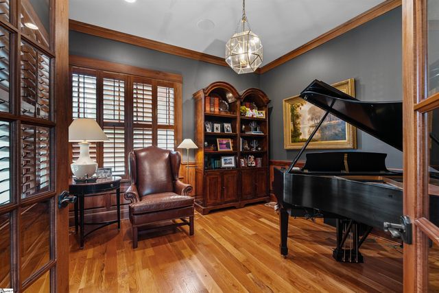 341 Riverside Drive, Greenville, SC 29605