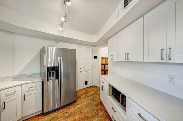 1020 Heights Boulevard, Houston, TX 77008