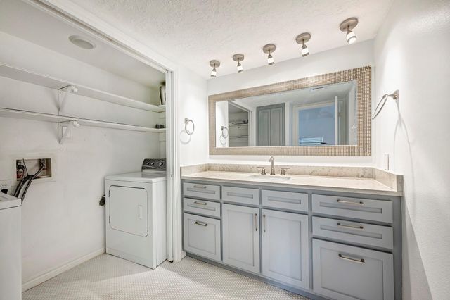 1020 Heights Boulevard, Houston, TX 77008
