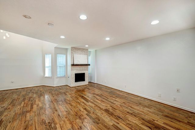 1020 Heights Boulevard, Houston, TX 77008