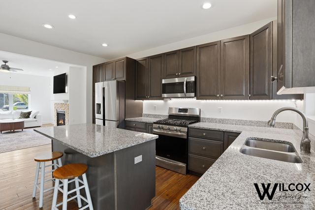 2185 Oaknoll Street, Auburn Hills, MI 48326