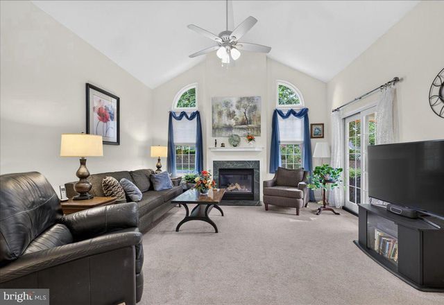 189 LIONS GATE CIR, Souderton, PA 18964