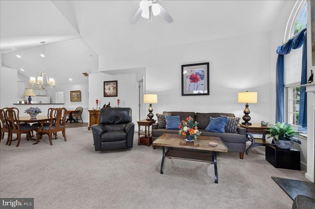 189 LIONS GATE CIR, Souderton, PA 18964