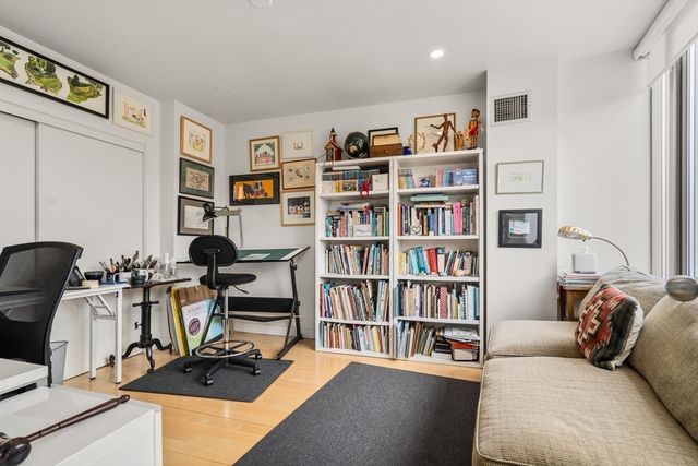 1313 Washington St 608, Boston, MA 02118