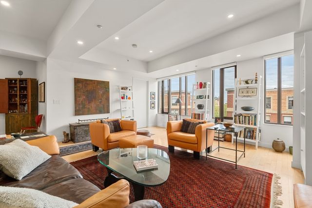 1313 Washington St 608, Boston, MA 02118