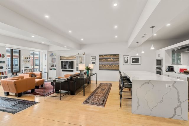 1313 Washington St 608, Boston, MA 02118
