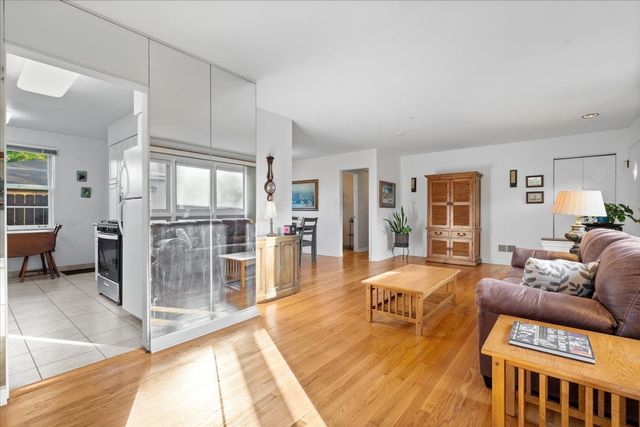 4443 Church Street, Skokie, IL 60076