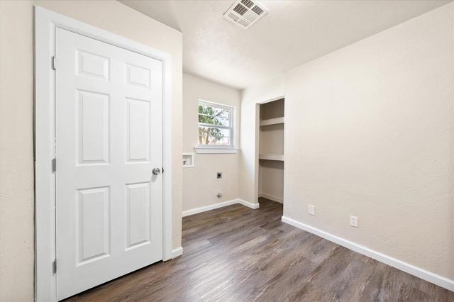 1223 E Vilas Avenue, Guthrie, OK 73044