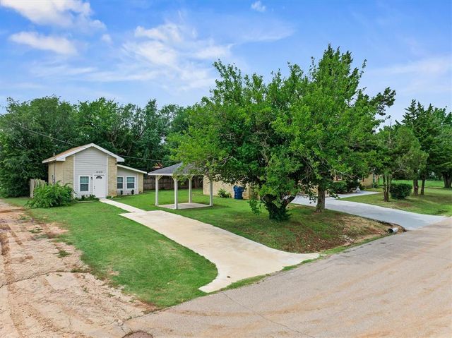 1223 E Vilas Avenue, Guthrie, OK 73044