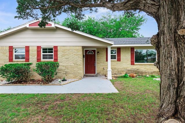 1223 E Vilas Avenue, Guthrie, OK 73044