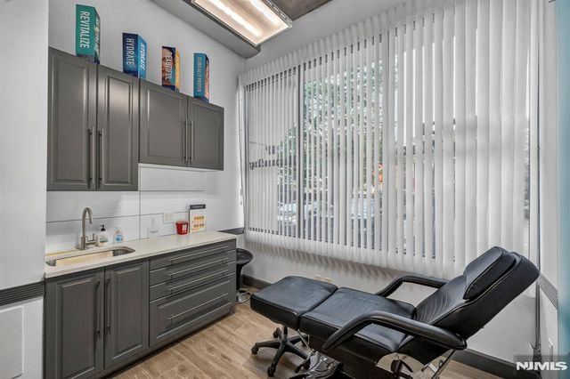 1033 River Road CS03, Edgewater, NJ 07020