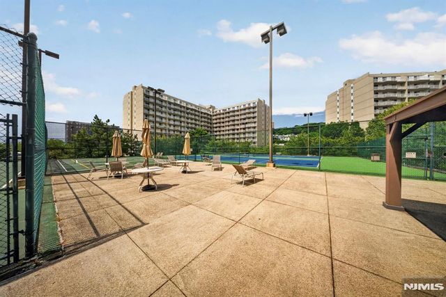 1033 River Road CS03, Edgewater, NJ 07020