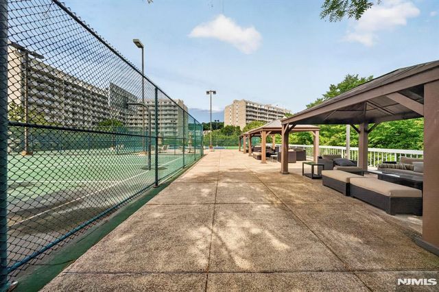1033 River Road CS03, Edgewater, NJ 07020