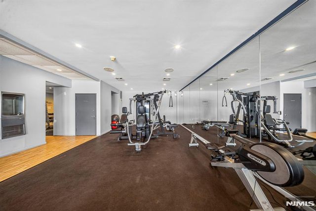 1033 River Road CS03, Edgewater, NJ 07020