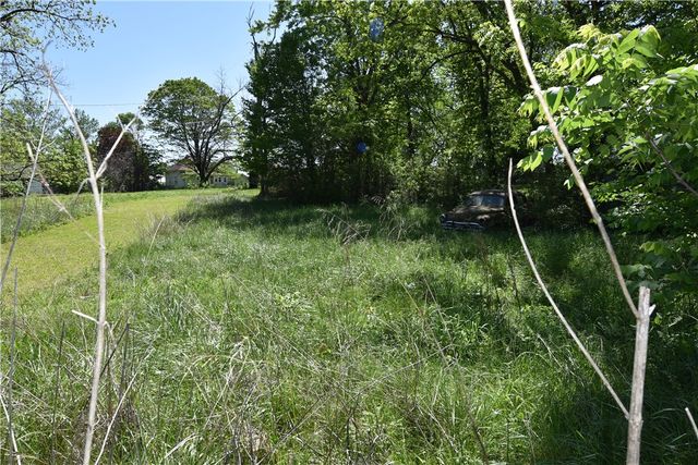 142 Patton Street, Pea Ridge, AR 72751