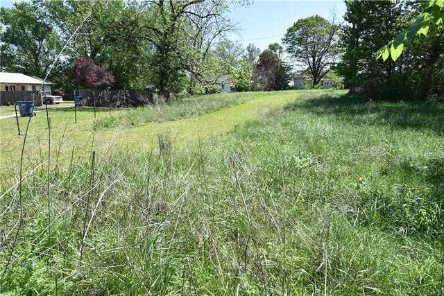 142 Patton Street, Pea Ridge, AR 72751