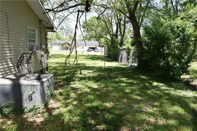 142 Patton Street, Pea Ridge, AR 72751