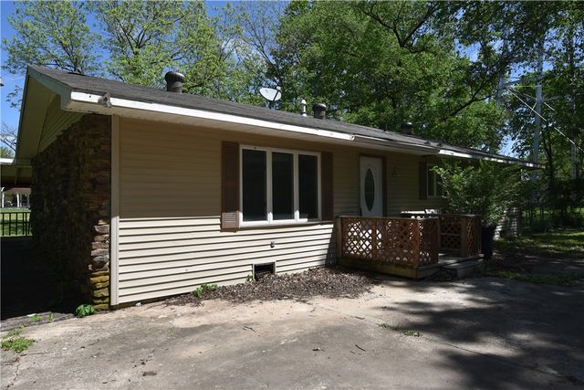 142 Patton Street, Pea Ridge, AR 72751