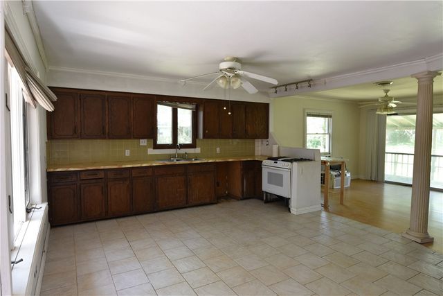 142 Patton Street, Pea Ridge, AR 72751