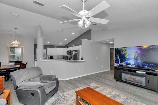 8198 N BROOK WAY, Citrus Springs, FL 34433