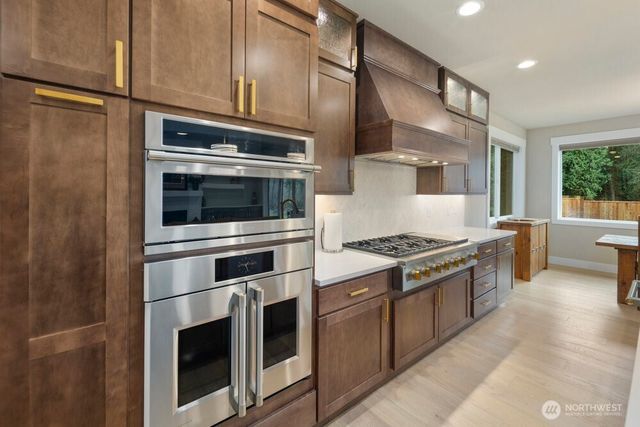 2703 44th Avenue NW, Olympia, WA 98502