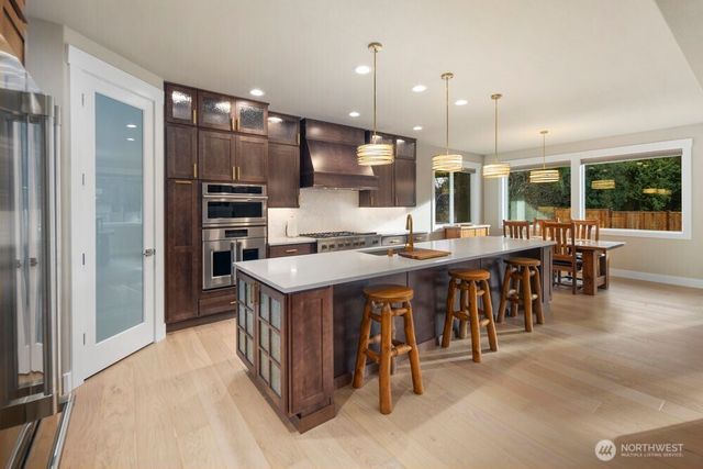 2703 44th Avenue NW, Olympia, WA 98502