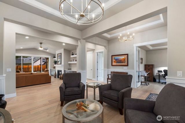 2703 44th Avenue NW, Olympia, WA 98502