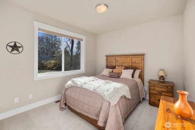 2703 44th Avenue NW, Olympia, WA 98502