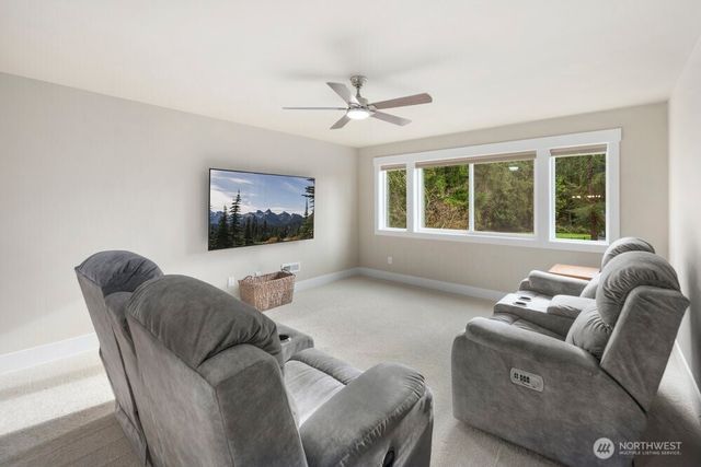 2703 44th Avenue NW, Olympia, WA 98502