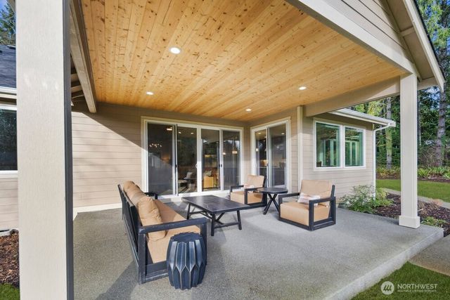 2703 44th Avenue NW, Olympia, WA 98502