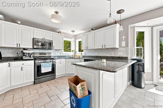 23386 Angel Park Drive, Macomb, MI 48042