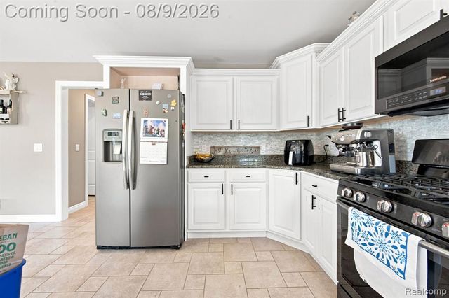 23386 Angel Park Drive, Macomb, MI 48042