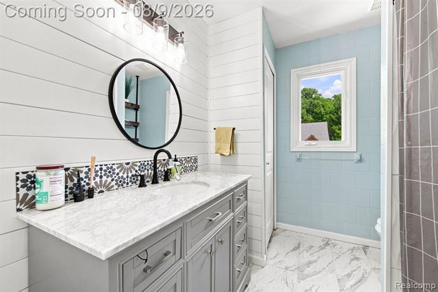 23386 Angel Park Drive, Macomb, MI 48042