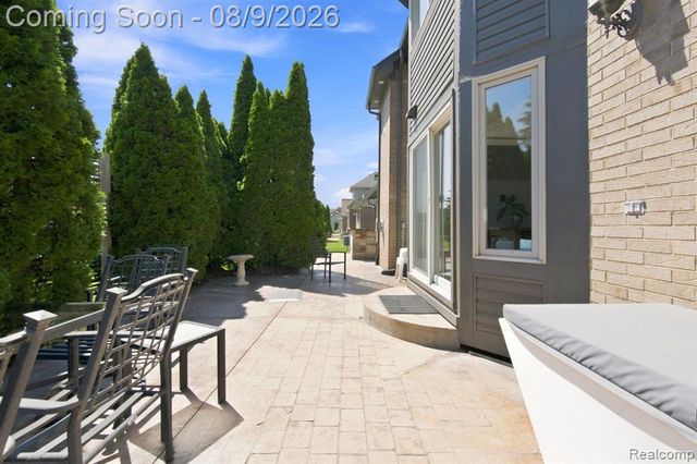 23386 Angel Park Drive, Macomb, MI 48042