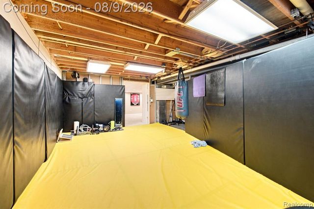 23386 Angel Park Drive, Macomb, MI 48042