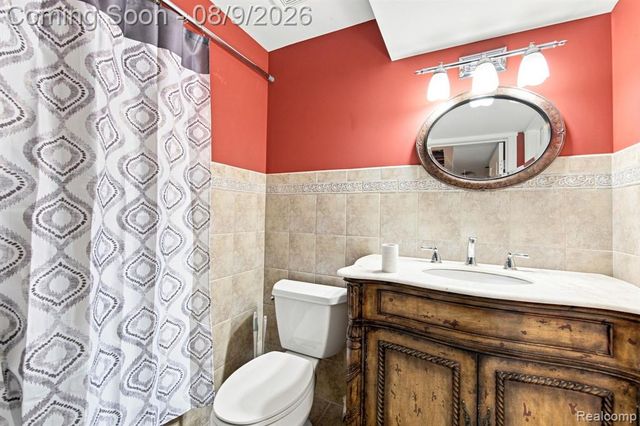 23386 Angel Park Drive, Macomb, MI 48042