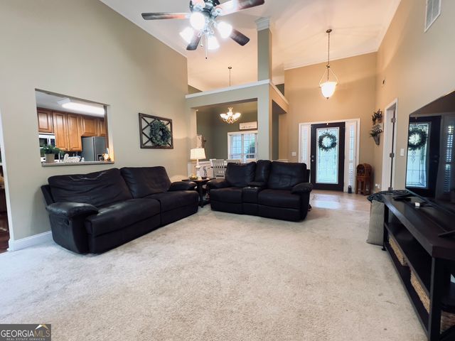 98 Whitfield Bend, Zebulon, GA 30295