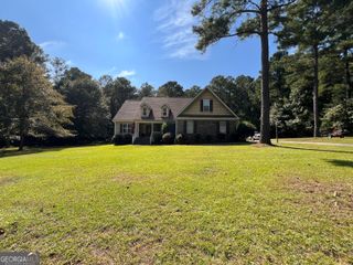 98 Whitfield Bend, Zebulon, GA 30295