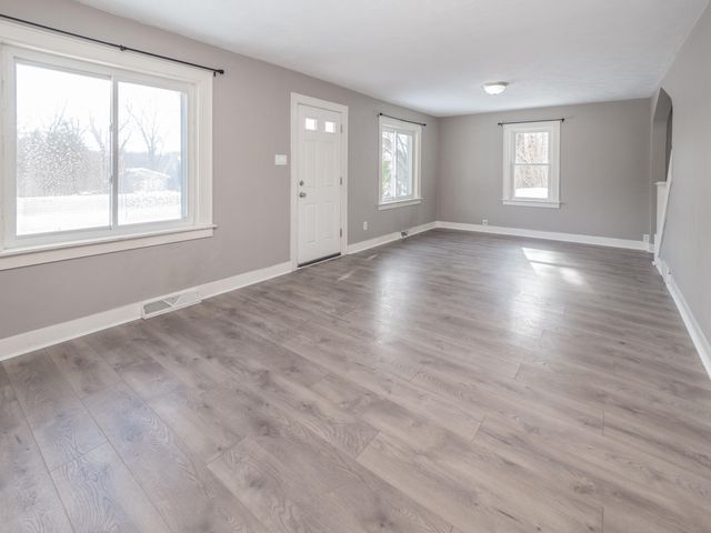 13207 Augusta Drive, Augusta, MI 49012